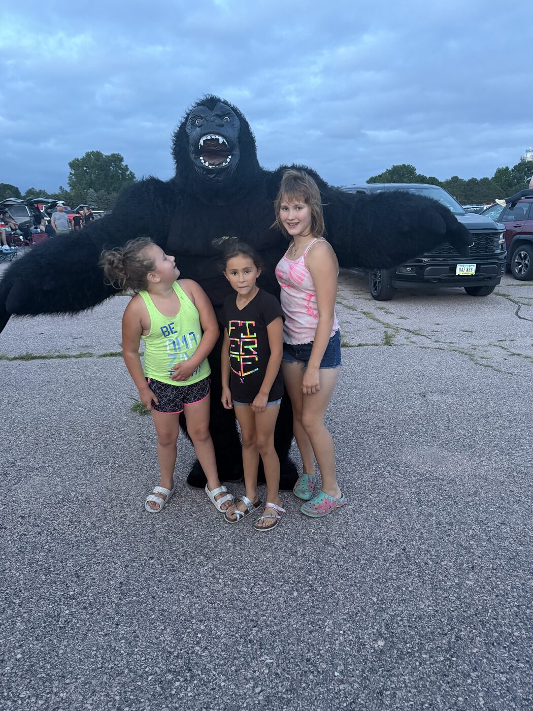 Kids meeting the gorilla for the first time
